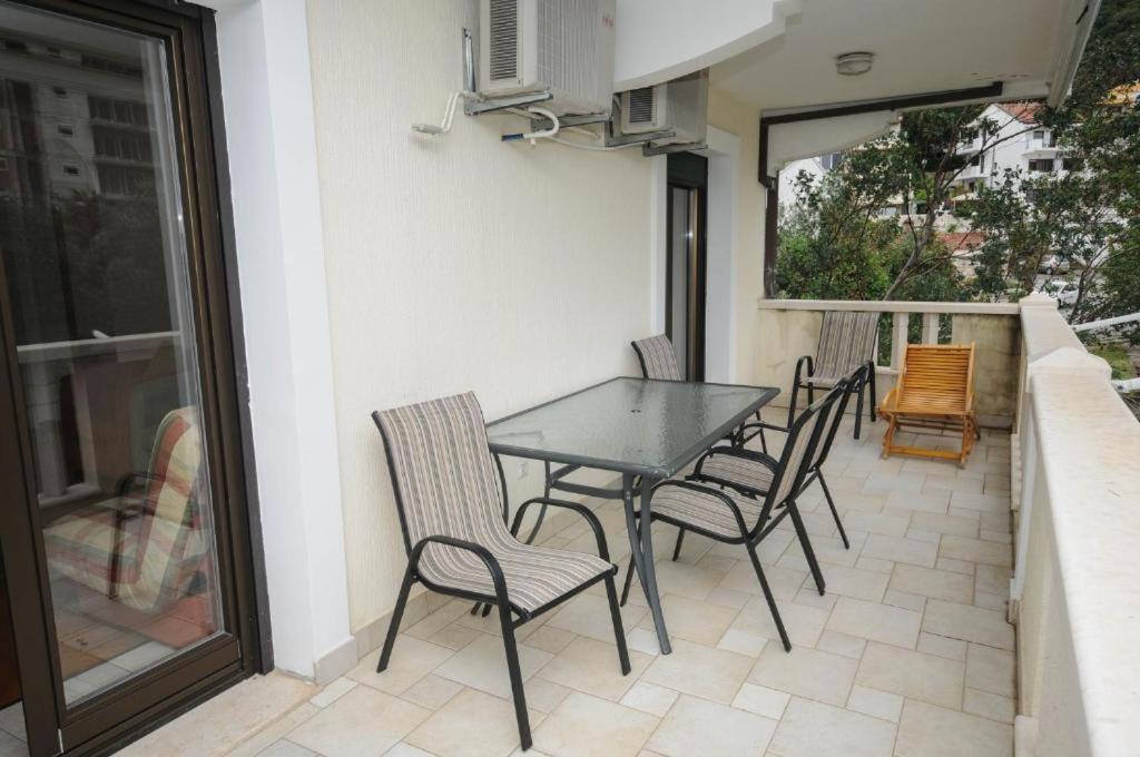 Apartment Jana Petrovac Luaran gambar