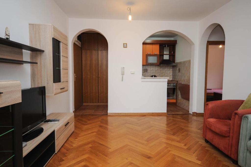 Apartment Jana Petrovac Luaran gambar