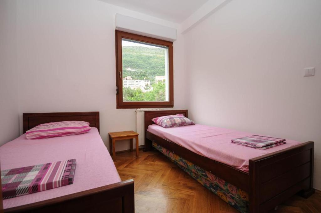 Apartment Jana Petrovac Luaran gambar