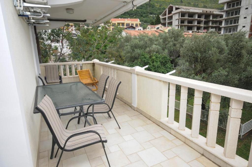 Apartment Jana Petrovac Luaran gambar